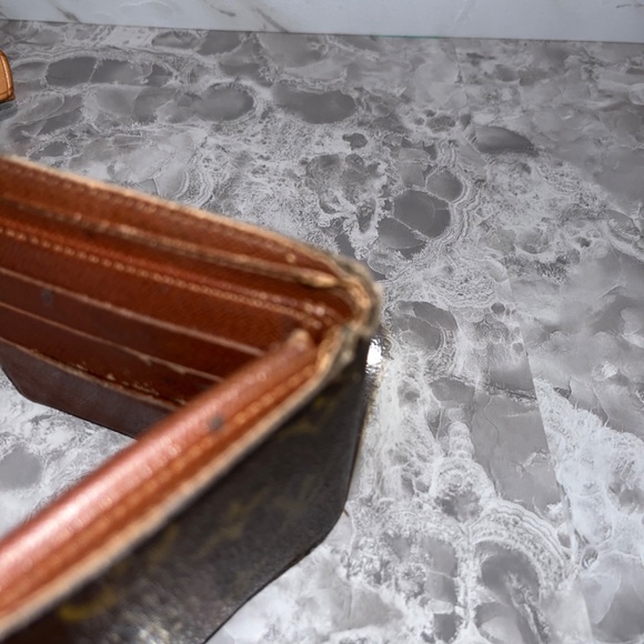Louis Vuitton monogram brown bifold wallet - Picture 6 of 10